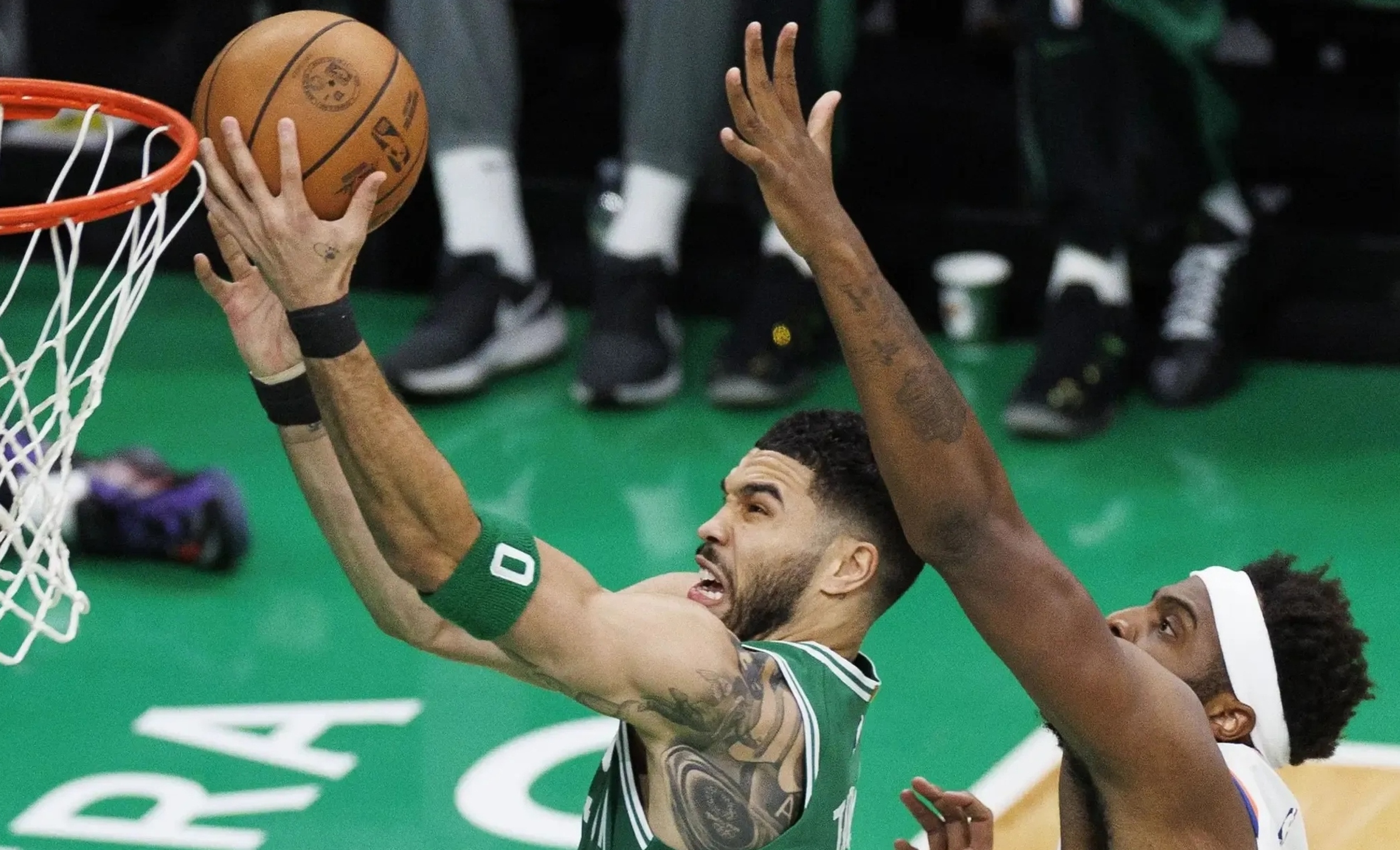 包含凯尔特人新秀表现惊艳，全场观众掌声不断，经济电影.的词条ayx体育注册入口