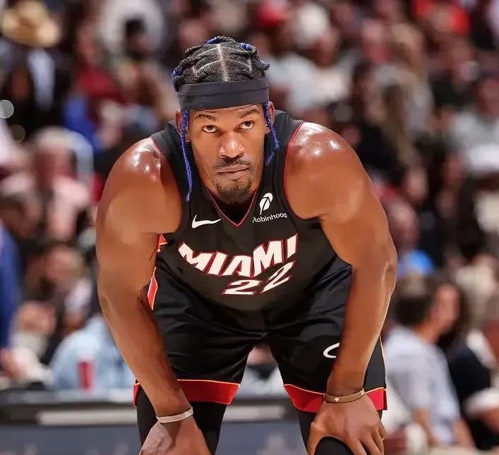 巴特勒意外战胜西班牙队，表现优异引爆全场！爱游戏中国官方网站