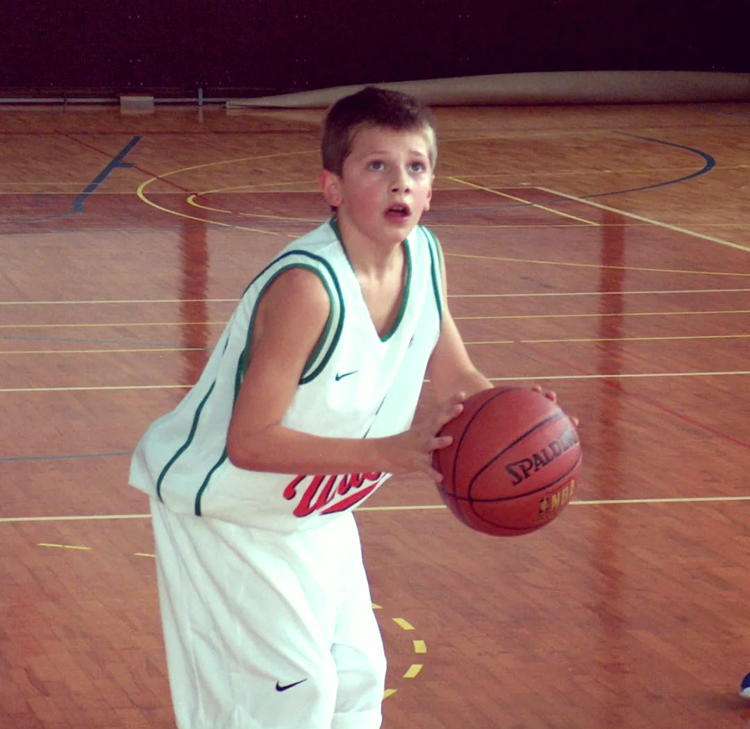 东契奇新星锐不可当表现突出，SKT前途光明！爱游戏AYX认证平台