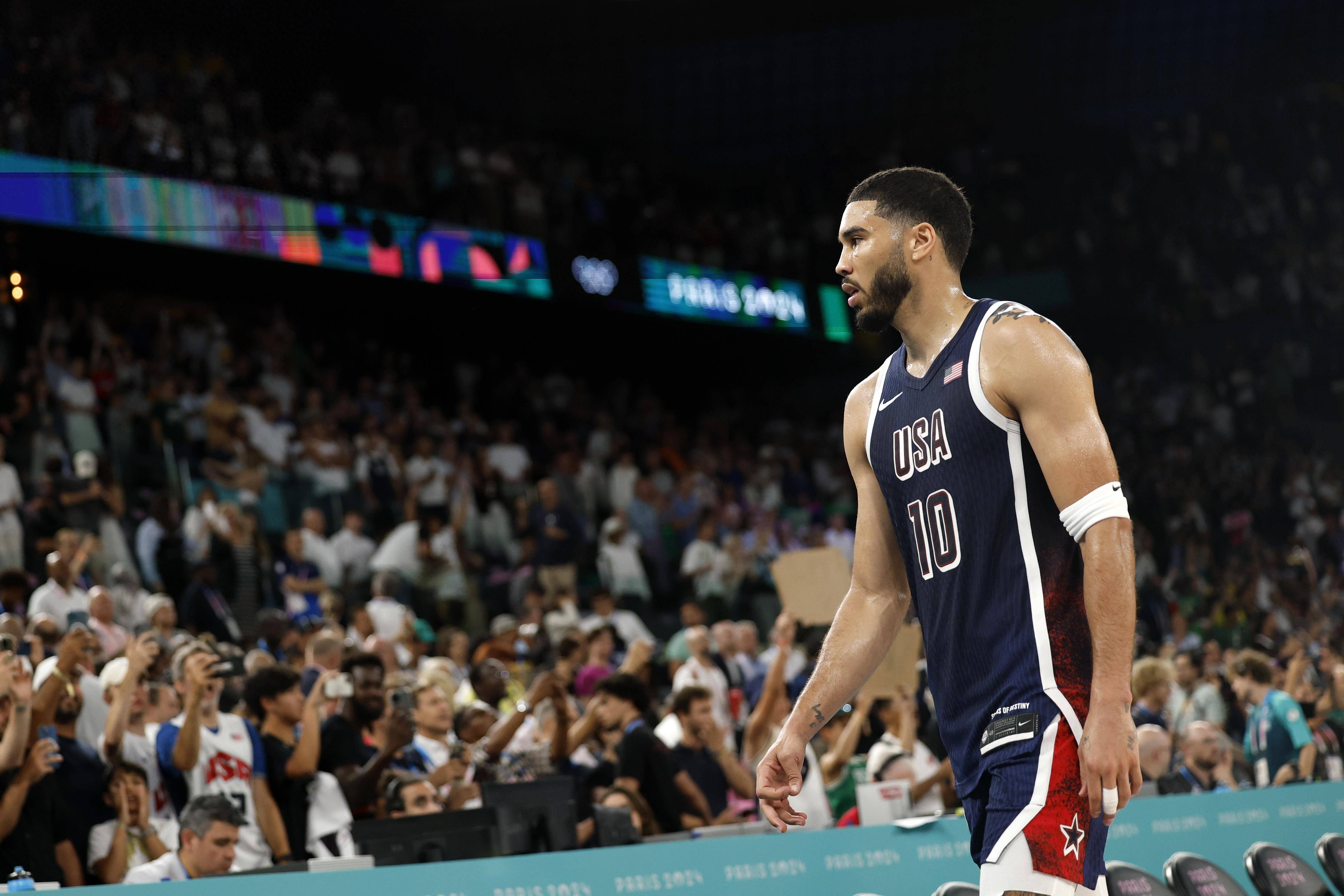 战术调整引发热议！，塔图姆在塞尔维亚队比赛中出色防守再创辉煌时刻的简单介绍爱游戏app官方下载